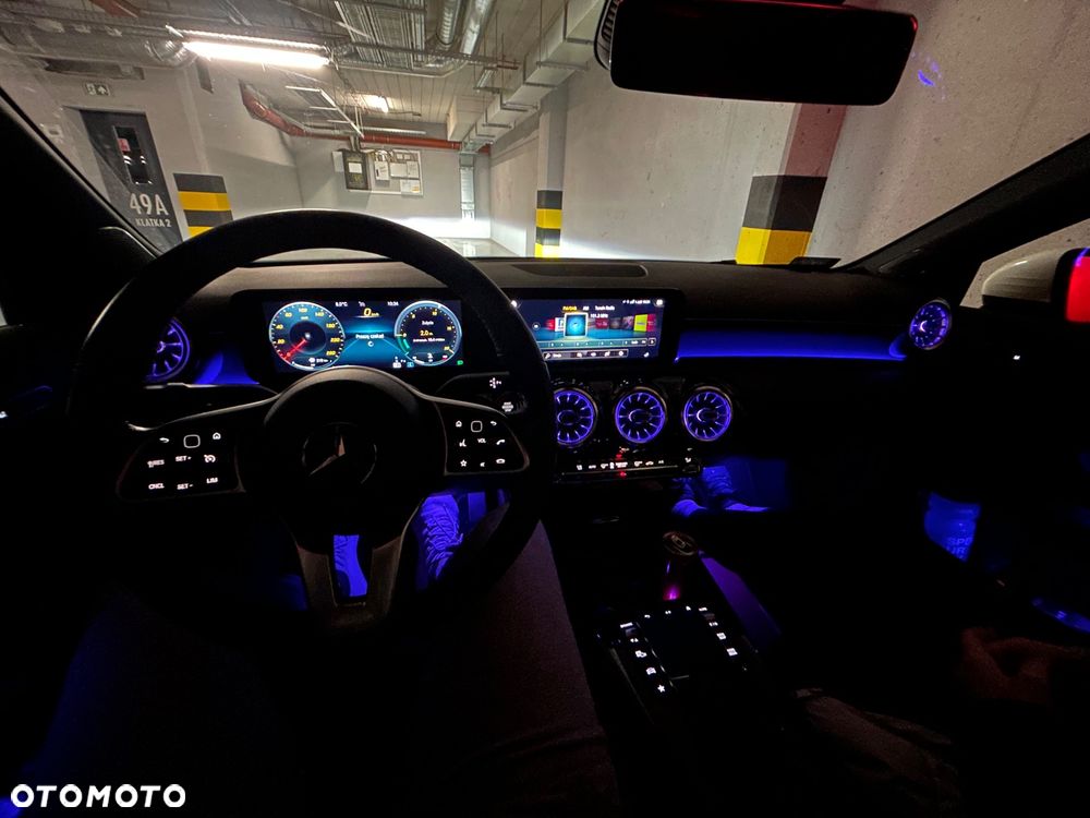 Mercedes-Benz Klasa A 200 7G-DCT - 12