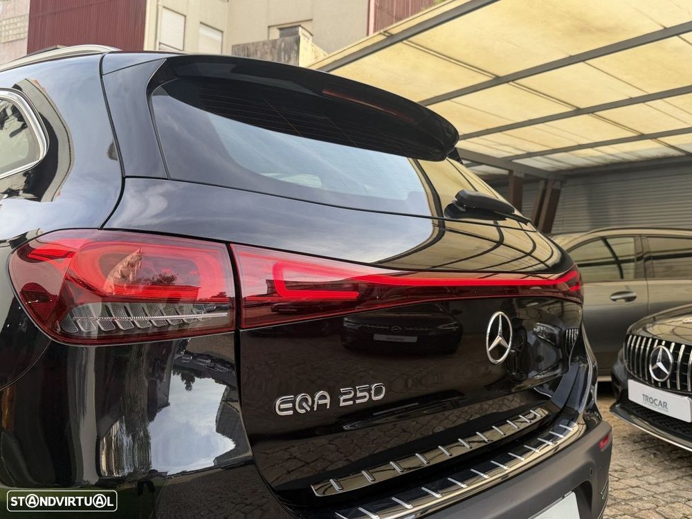 Mercedes-Benz EQA 250 - 23