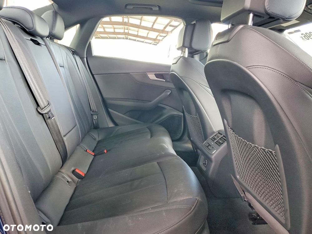 Audi A4 Limousine - 11
