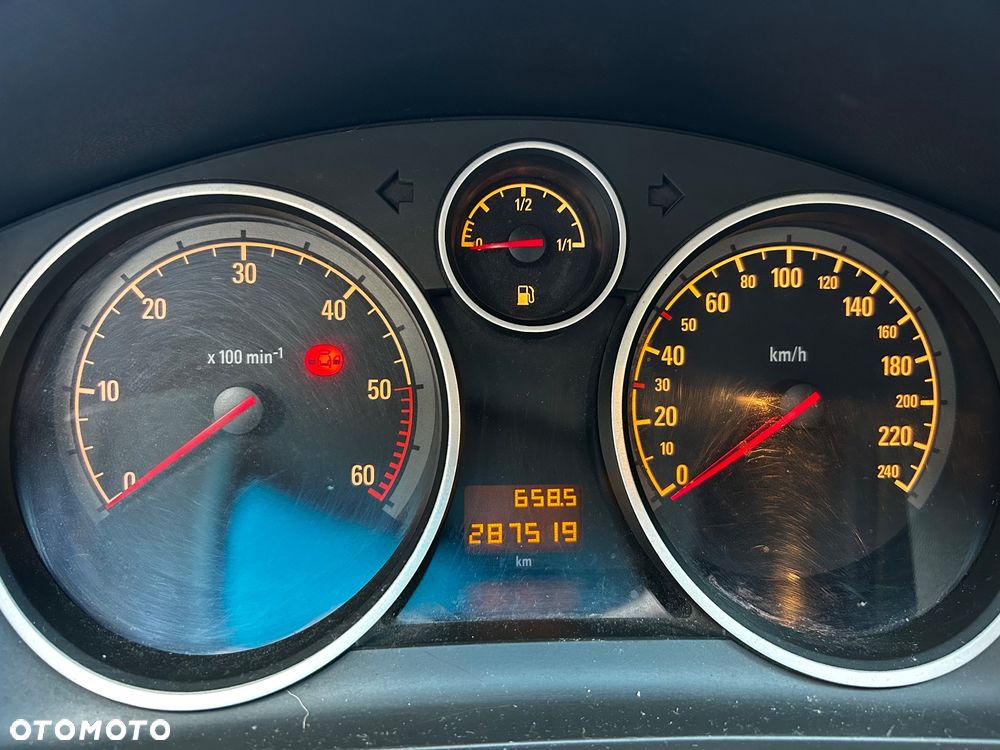 Opel Astra 1.7 CDTI Essentia - 9