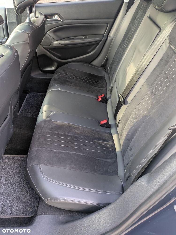 Peugeot 308 BlueHDi FAP 150 Stop&Start Automatik Allure - 28