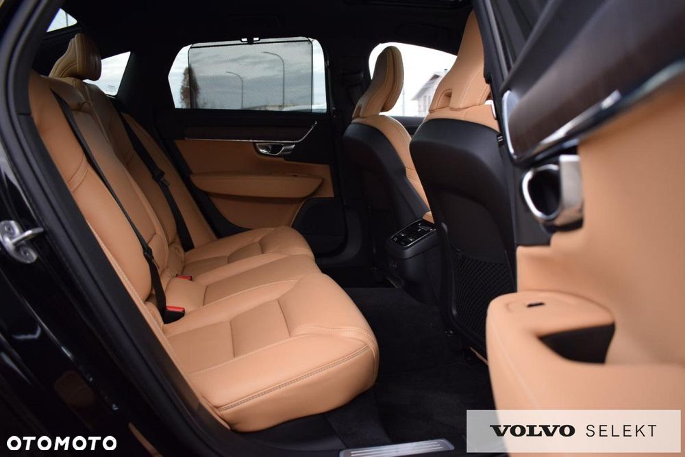 Volvo S90 - 24