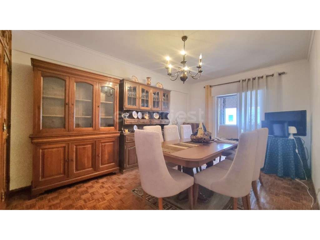 Apartamento T3 com arrecadação, junto ao Neudel - Grande imagem: 3/16