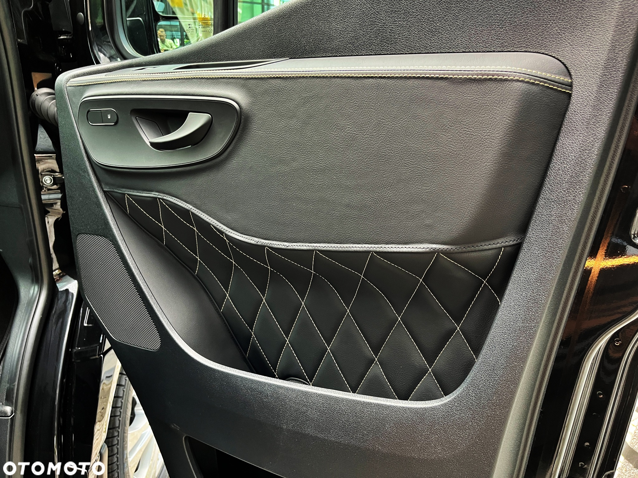 Mercedes-Benz Sprinter - 21