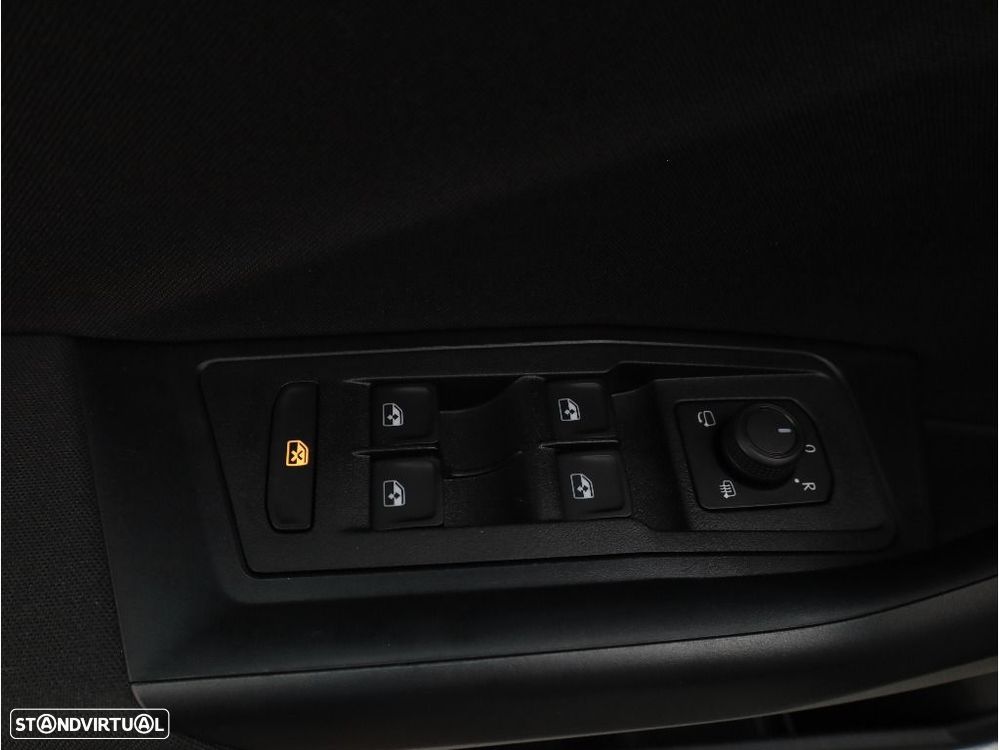 VW T-Roc 1.0 TSI Urban - 15