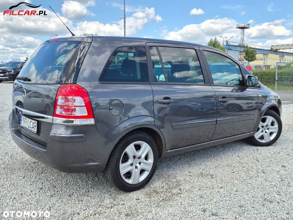 Opel Zafira - 22