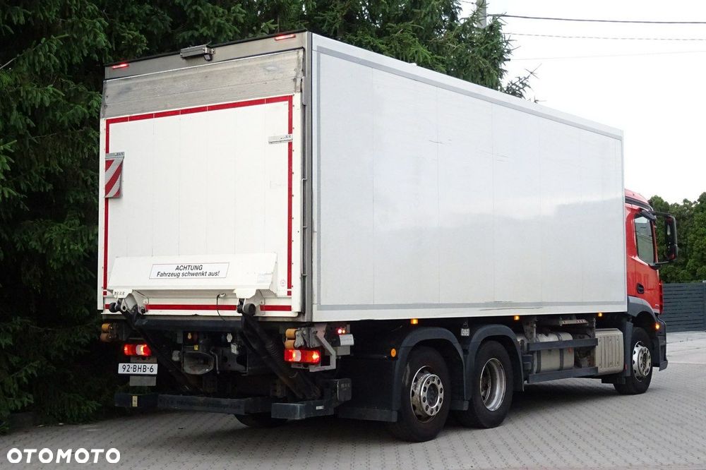 Mercedes-Benz Antos 2840 sypialna euro 6 kontener chłodnia 18 palet 3 osie - 7