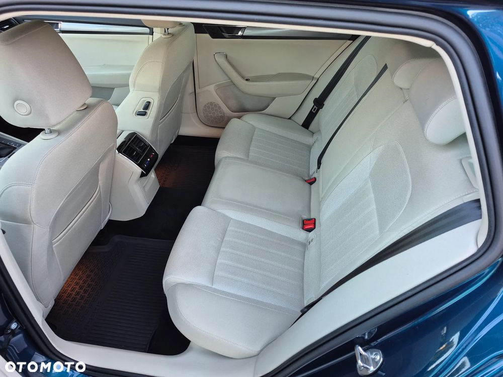 Skoda Superb 1.5 TSI ACT Style DSG - 6