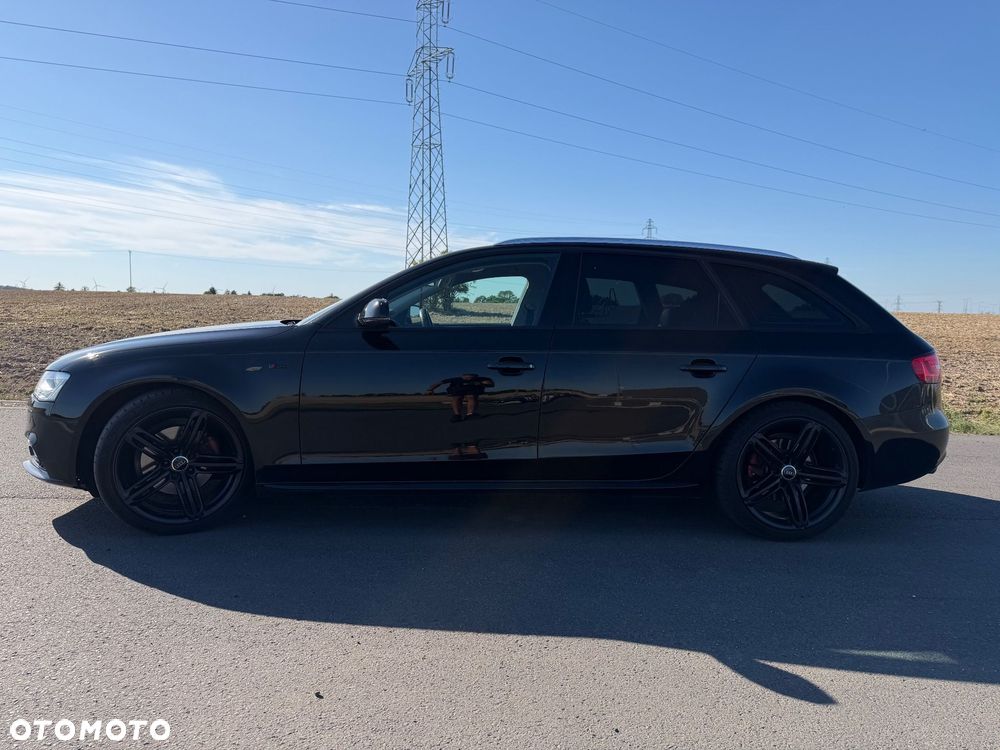 Audi A4 Avant 2.0 TDI Quattro Line - 8