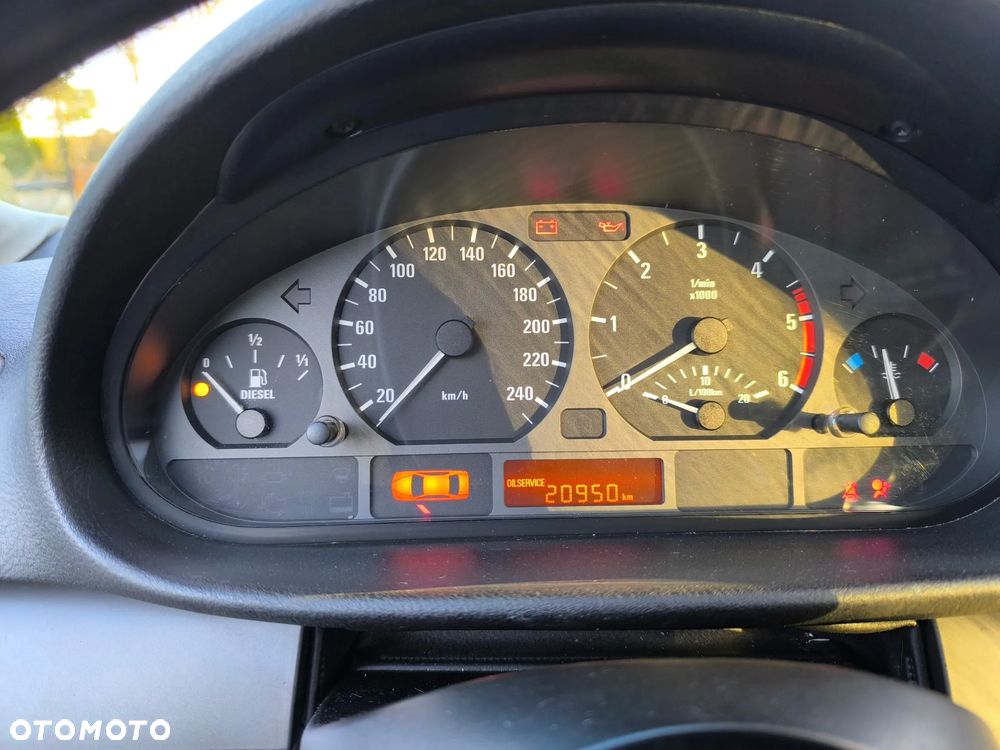 BMW Seria 3 - 11