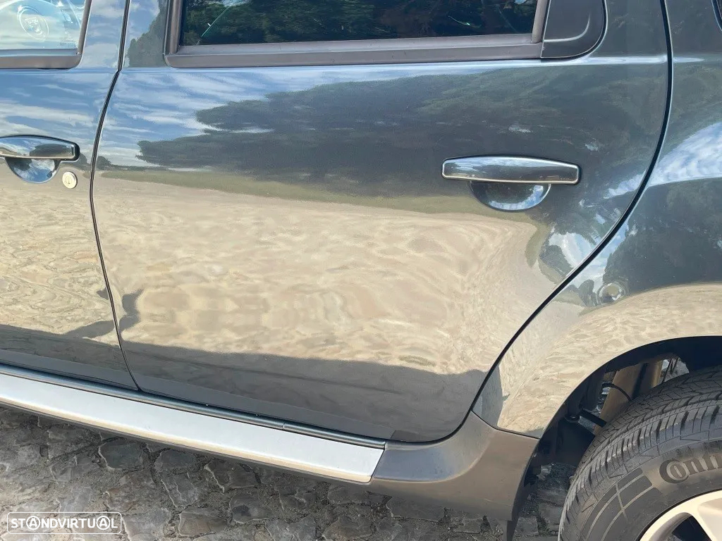 Dacia Duster 1.5 dCi SL Urban Explorer - 11