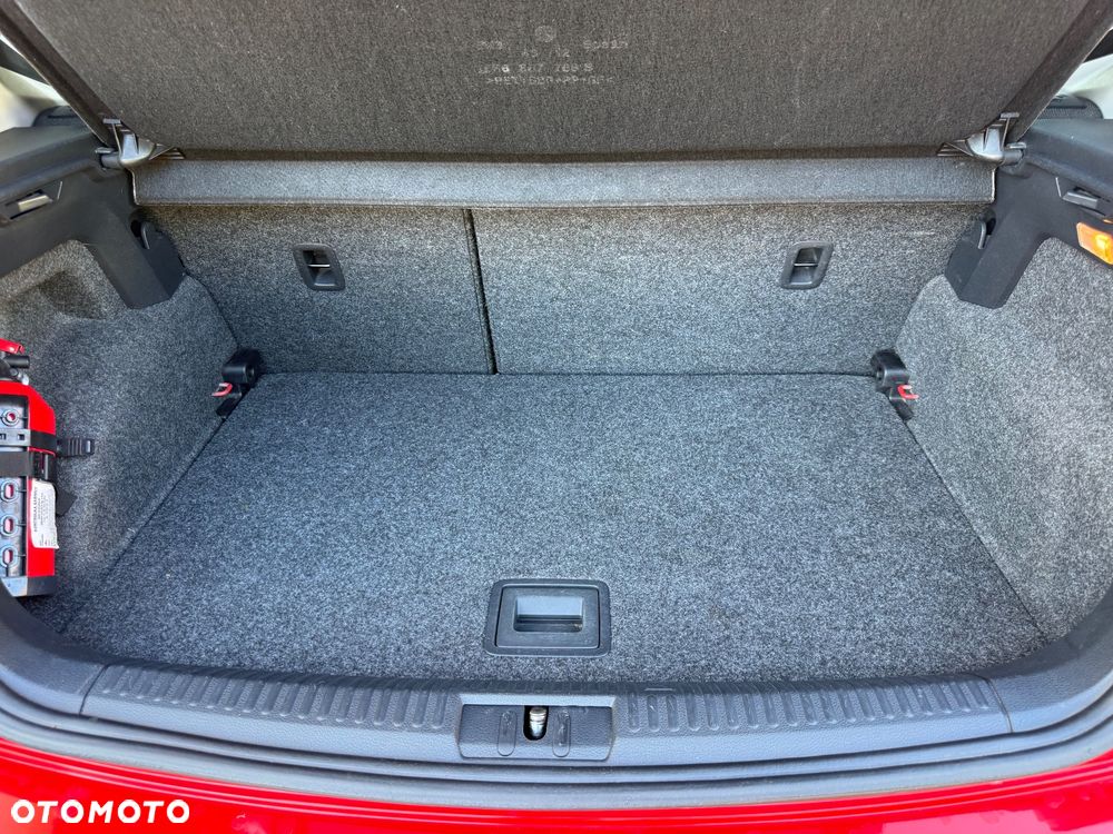 Volkswagen Polo 1.4 16V Comfortline - 25