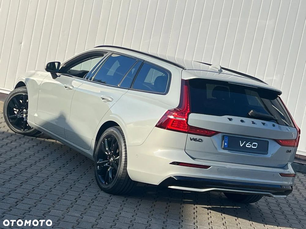 Volvo V60 B4 B Plus Dark - 17