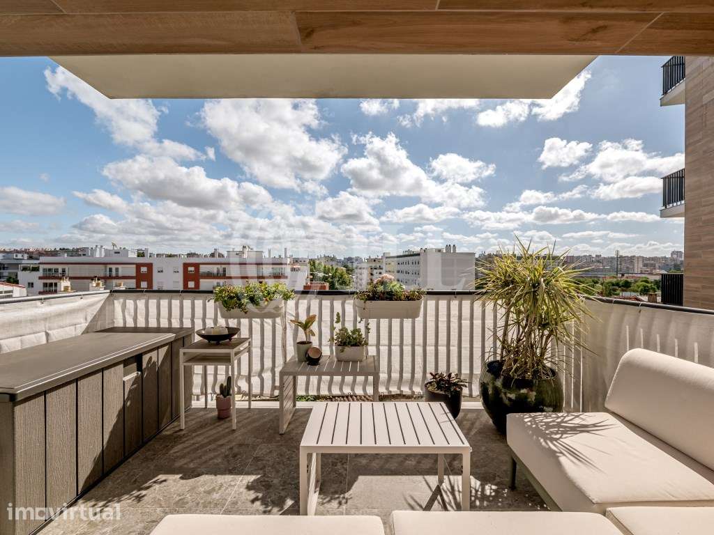 Apartamento T2 com varanda, no Panorama, em Setúbal - Grande imagem: 2/32