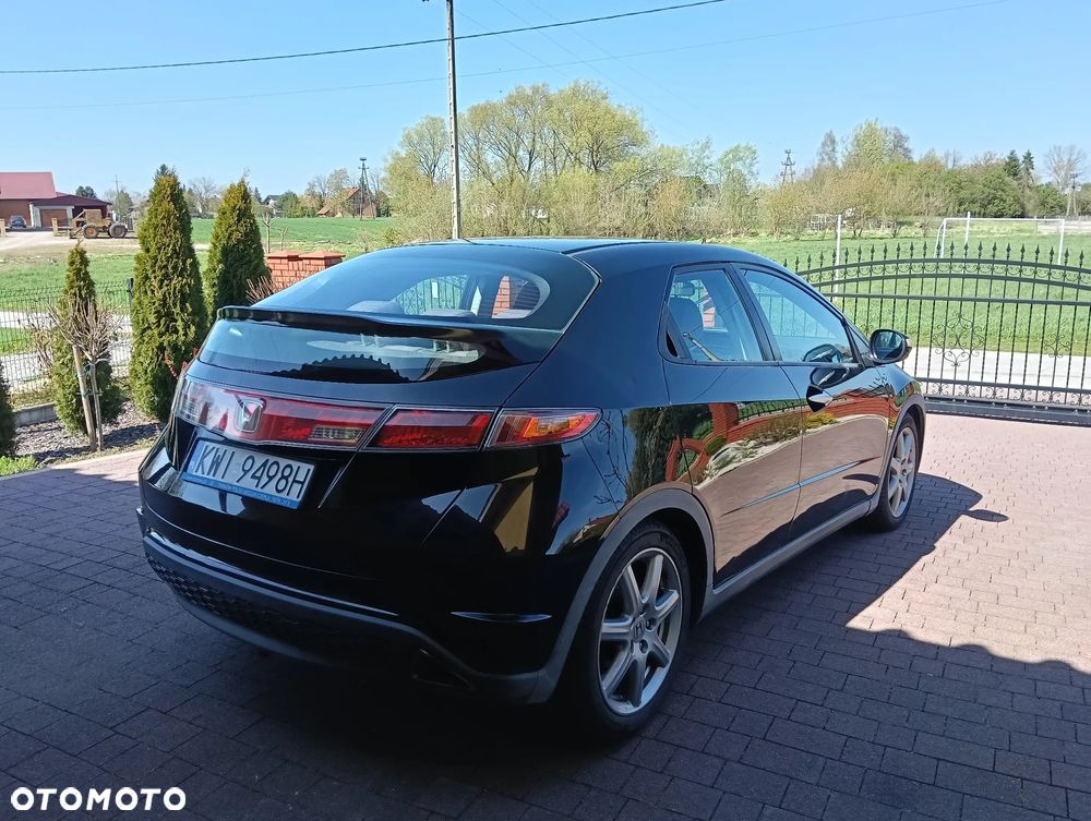 Honda Civic 1.8i-VTEC Sport - 2