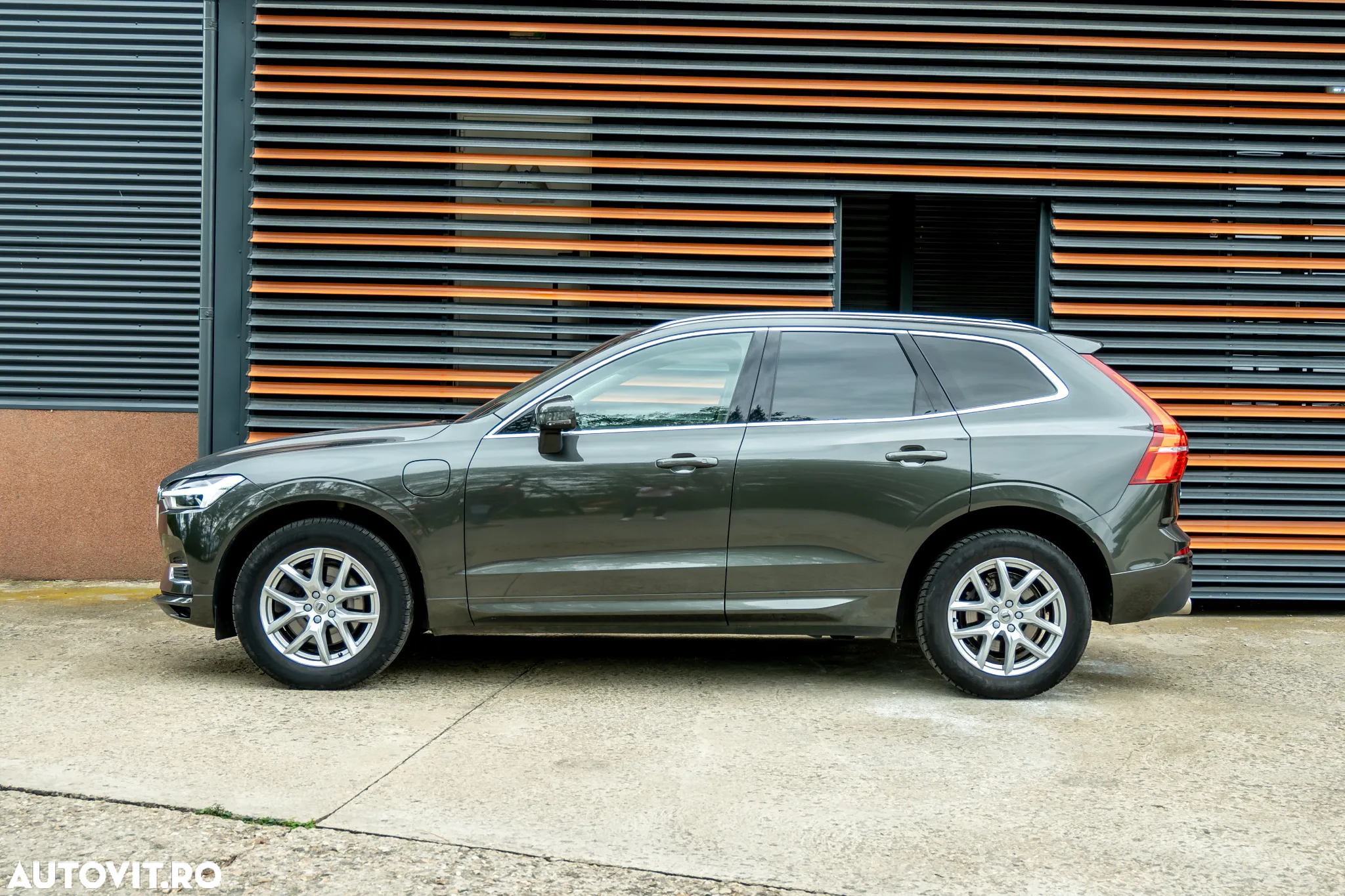 Volvo XC 60 T8 Twin Engine AWD Geartronic Inscription - 38