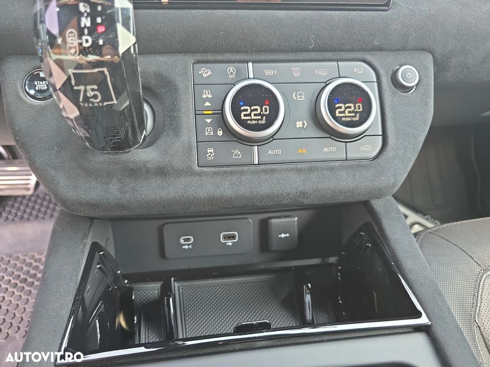 LAND ROVER Defender 2022 — imagine 14
