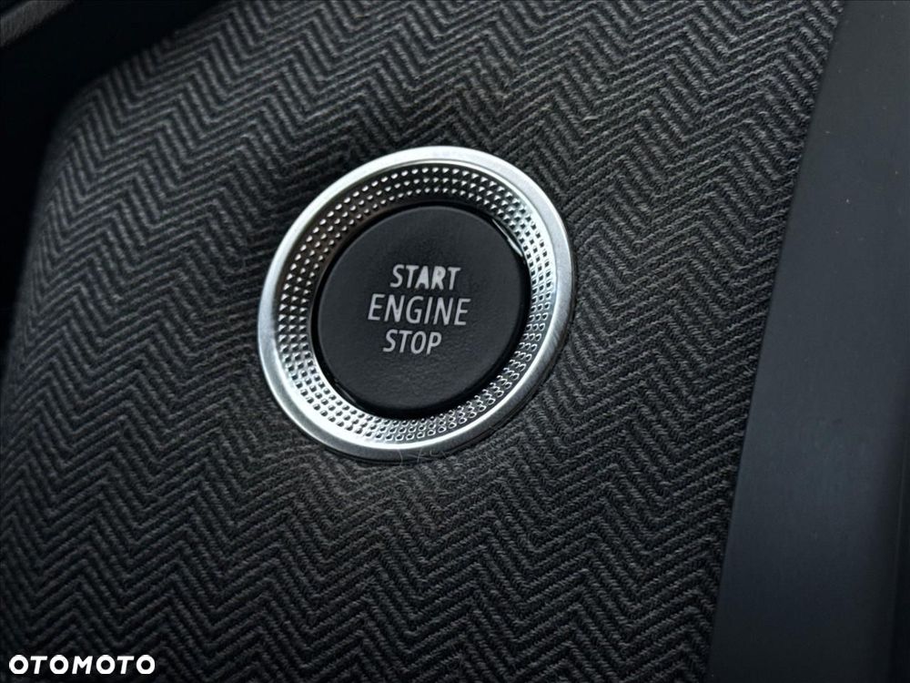 Renault Clio - 24