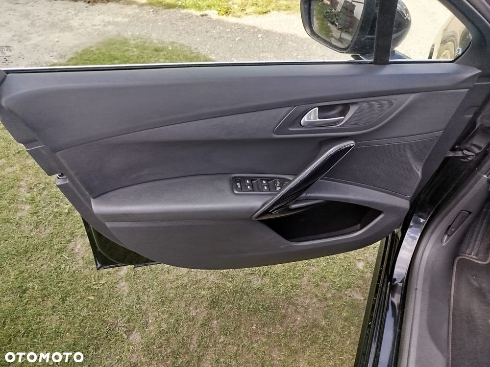 Peugeot 508 BlueHDi 180 EAT6 Stop&Start GT - 24