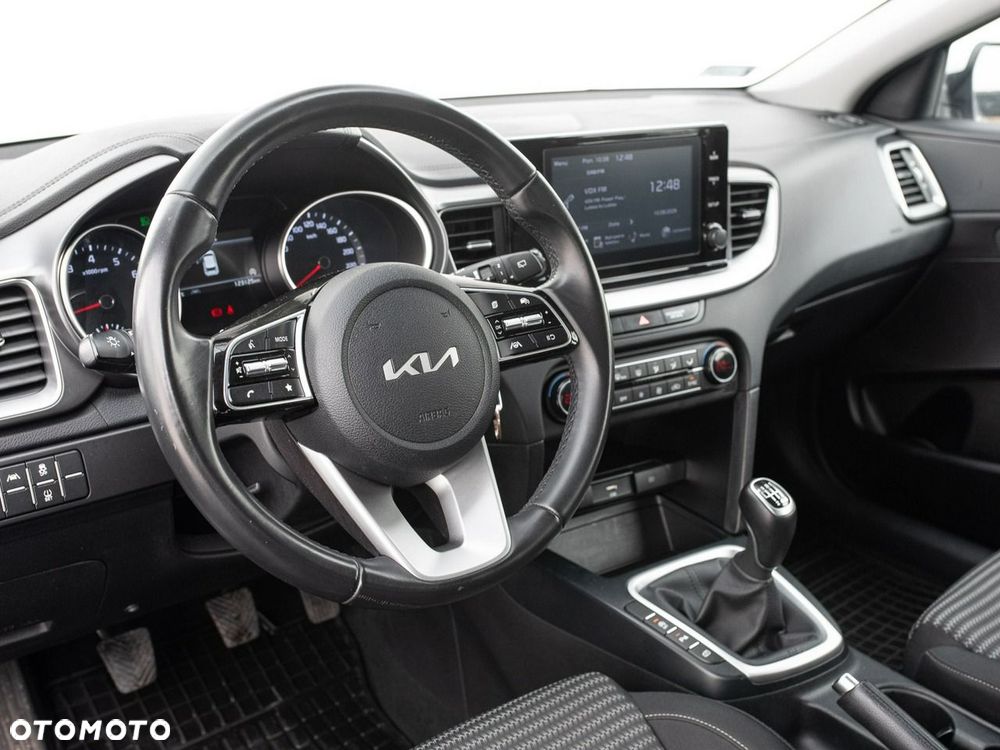 Kia Ceed 1.5 T-GDI M - 7