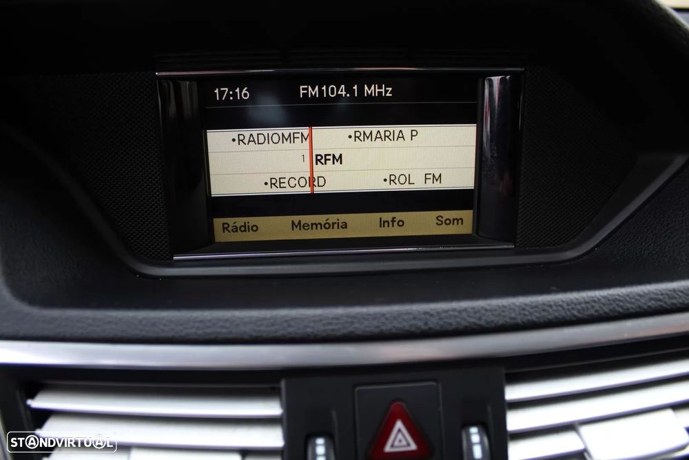 Mercedes-Benz E 250 BlueTEC Avantgarde - 21