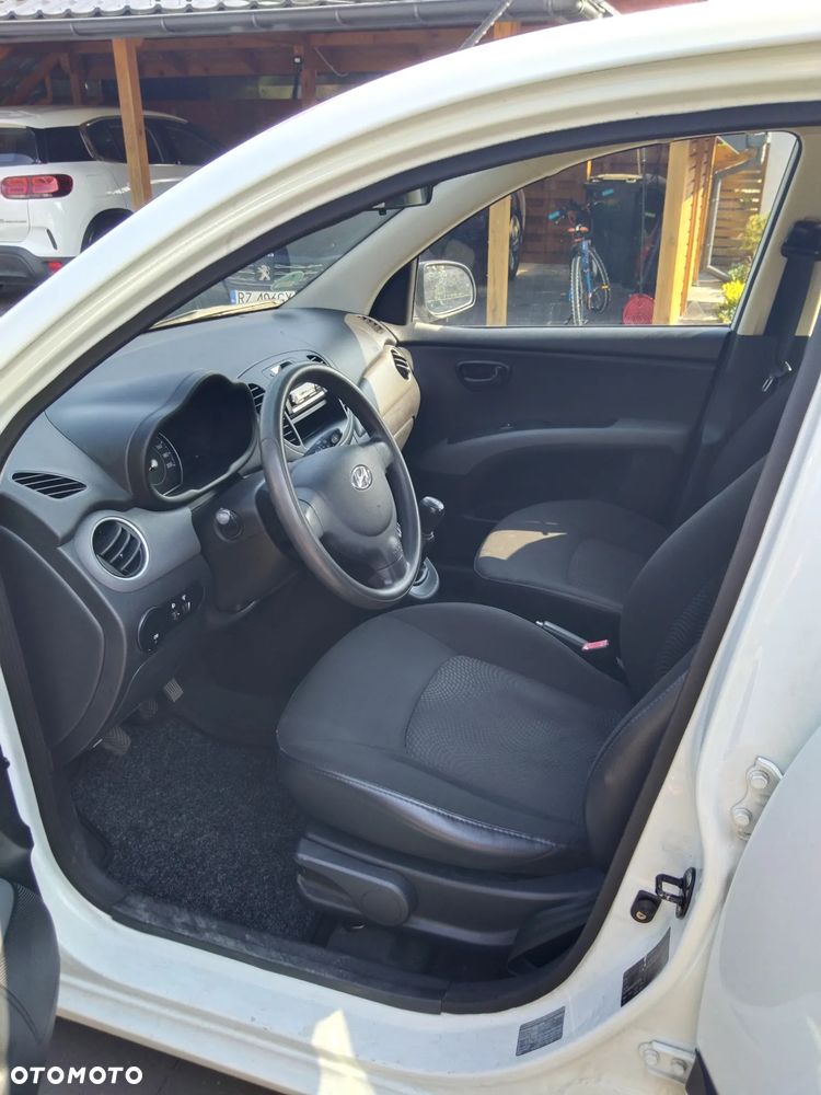Hyundai i10 1.1 Comfort - 10