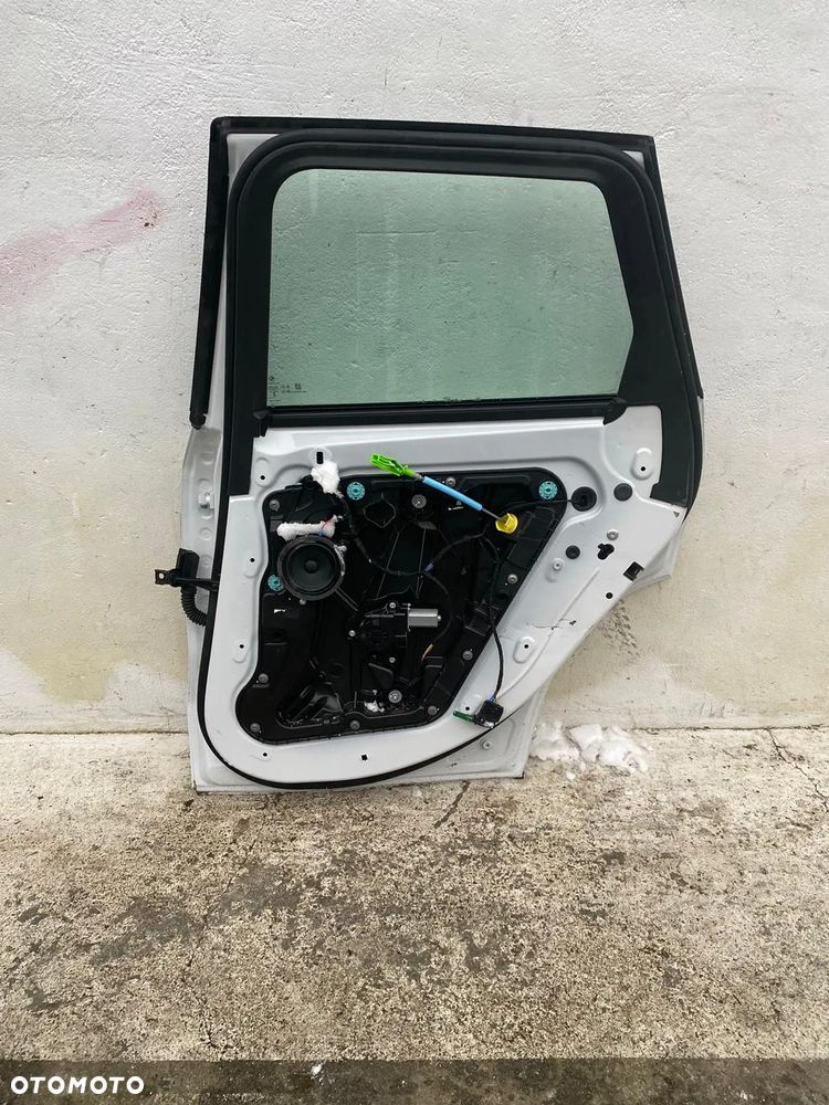 BMW X1 U11- DRZWI TYLNE TYŁ - 12