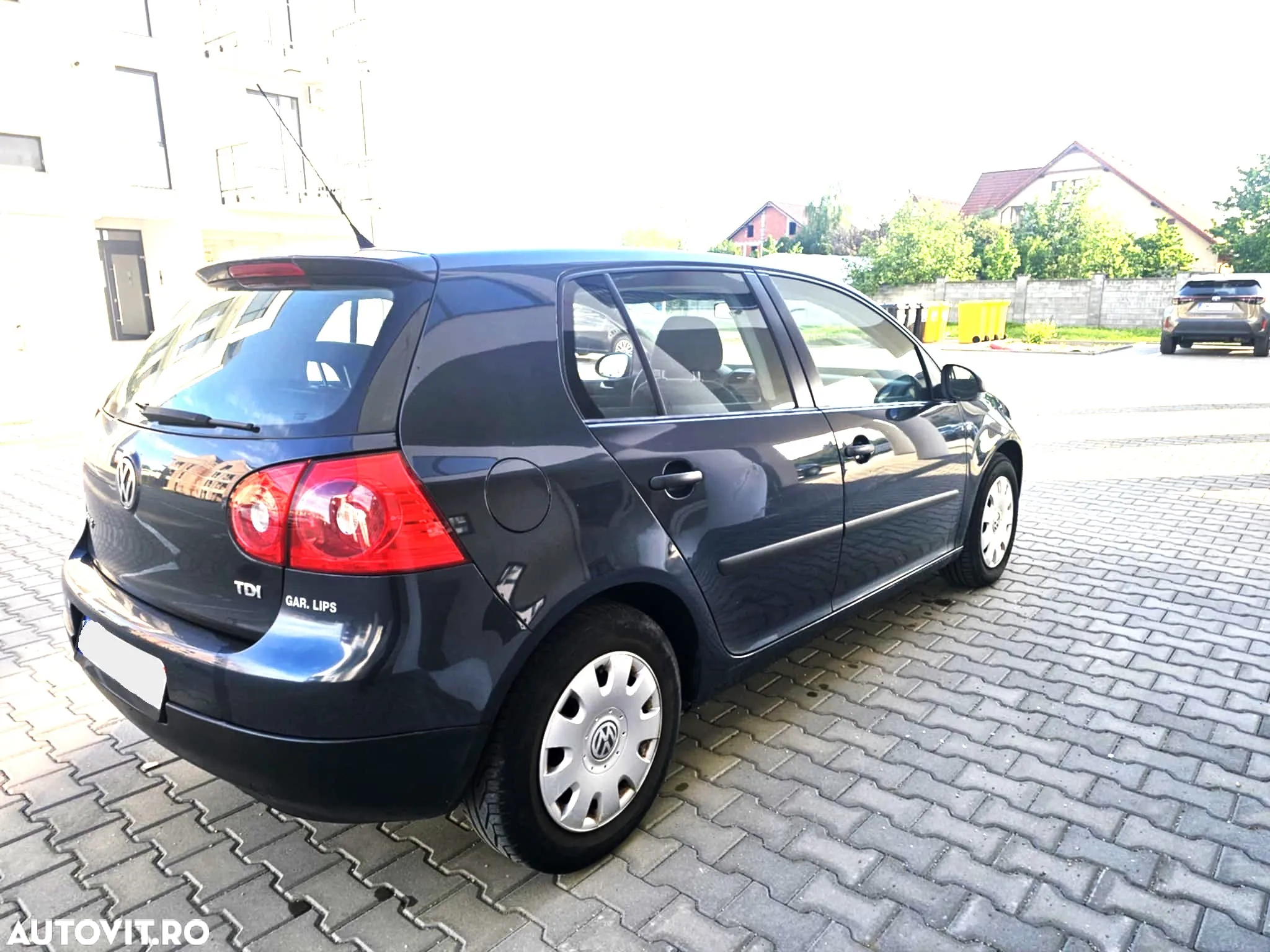 Volkswagen Golf 1.9 TDI DPF Comfortline - 5