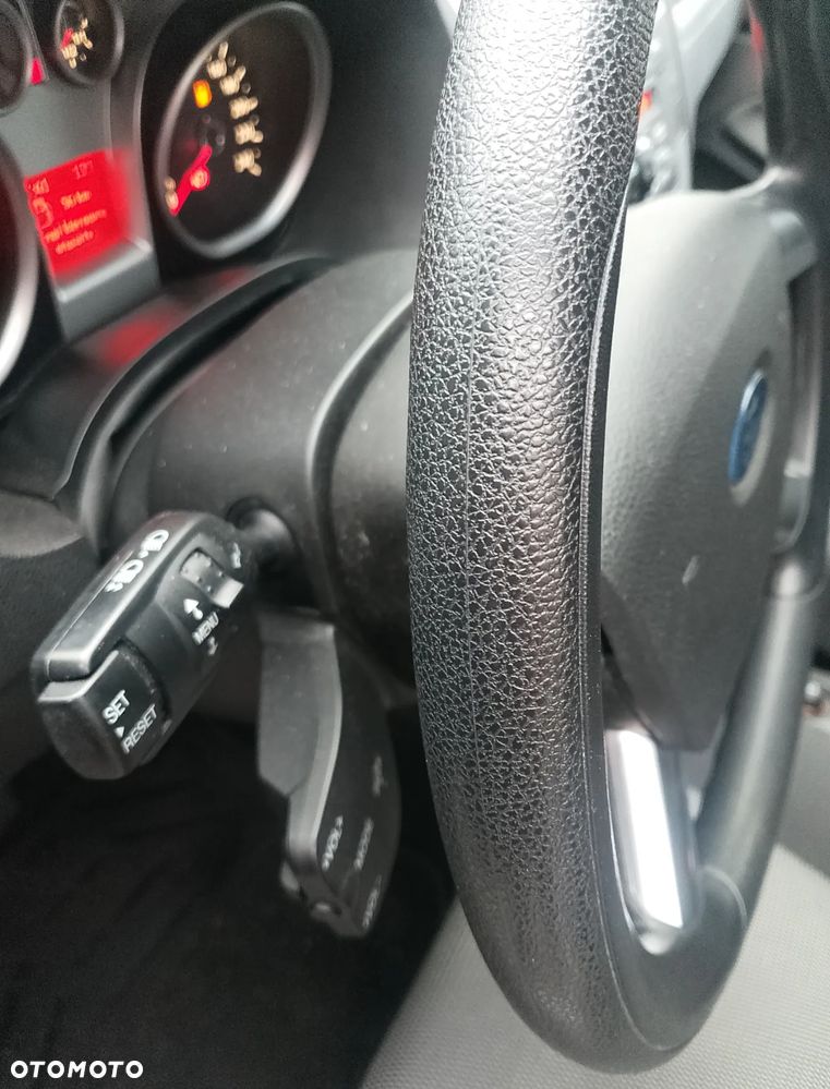 Ford C-MAX 1.6 Ambiente - 23