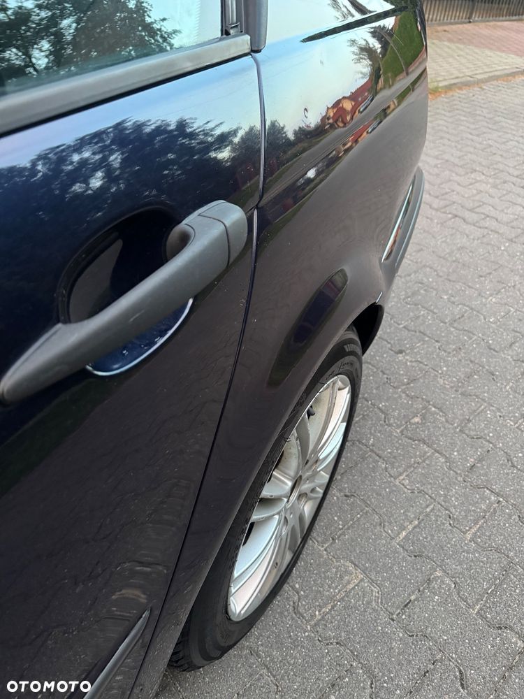BMW Seria 3 318i - 14