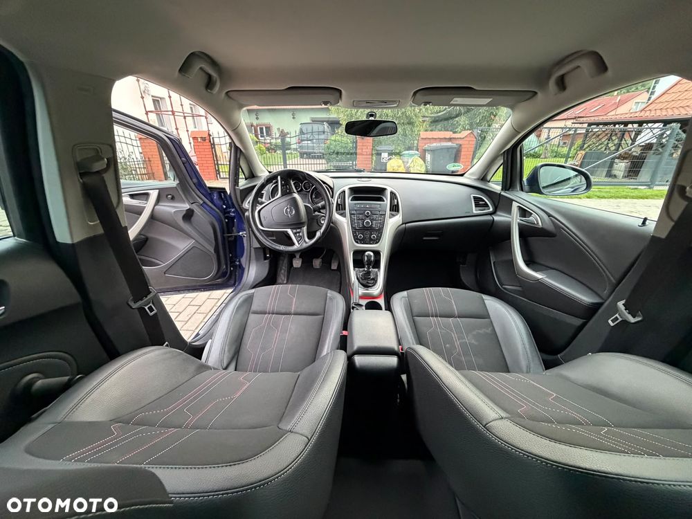 Opel Astra 2.0 CDTI DPF SportsTourer Edition - 5