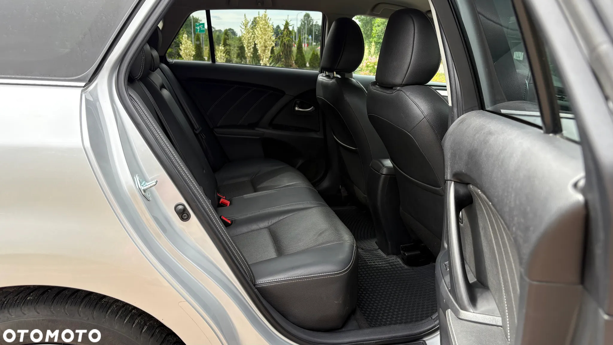 Toyota Avensis 2.0 D-4D Prestige - 37