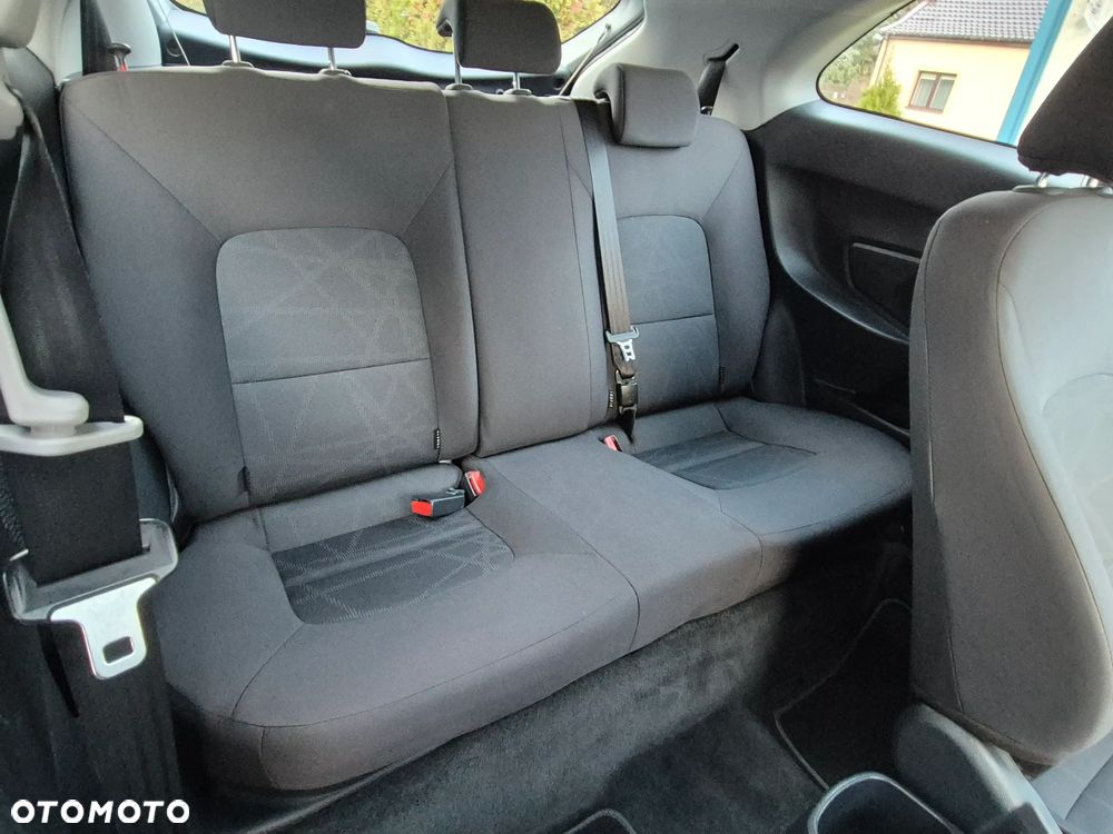 Kia Rio 1.1 CRDI Spirit - 27