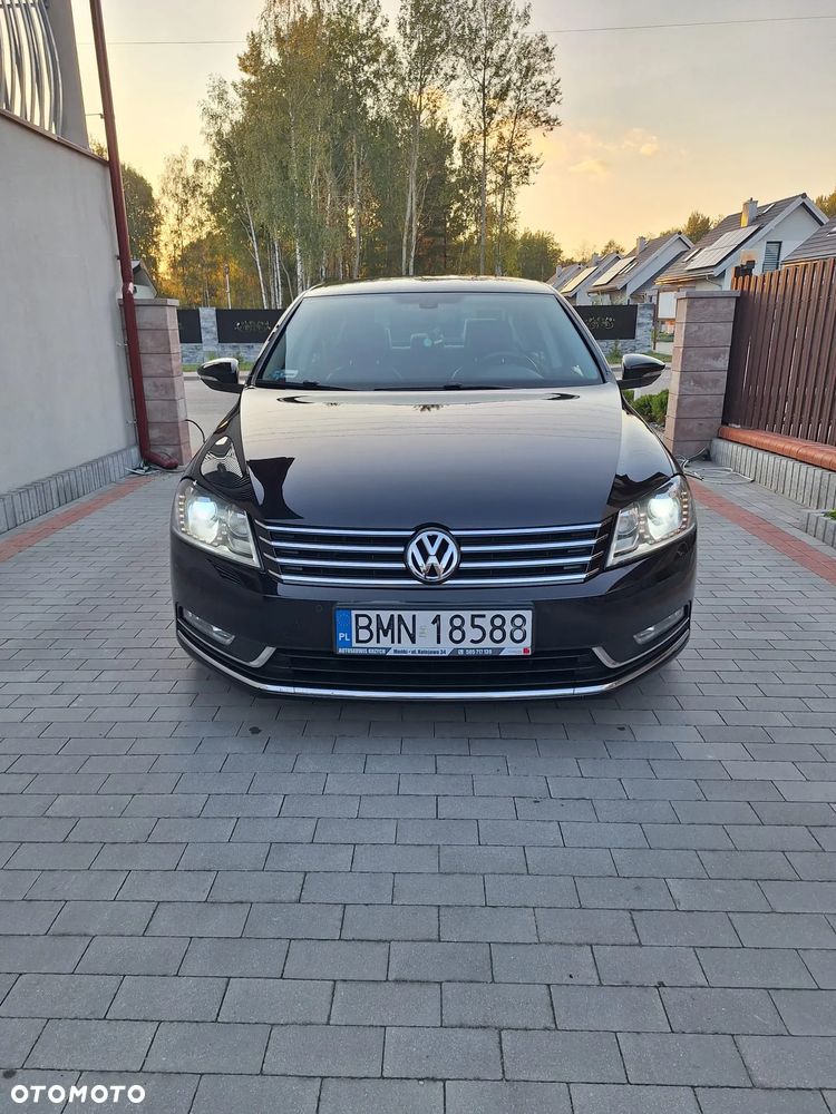 Volkswagen Passat 2.0 TDI Highline DSG - 2