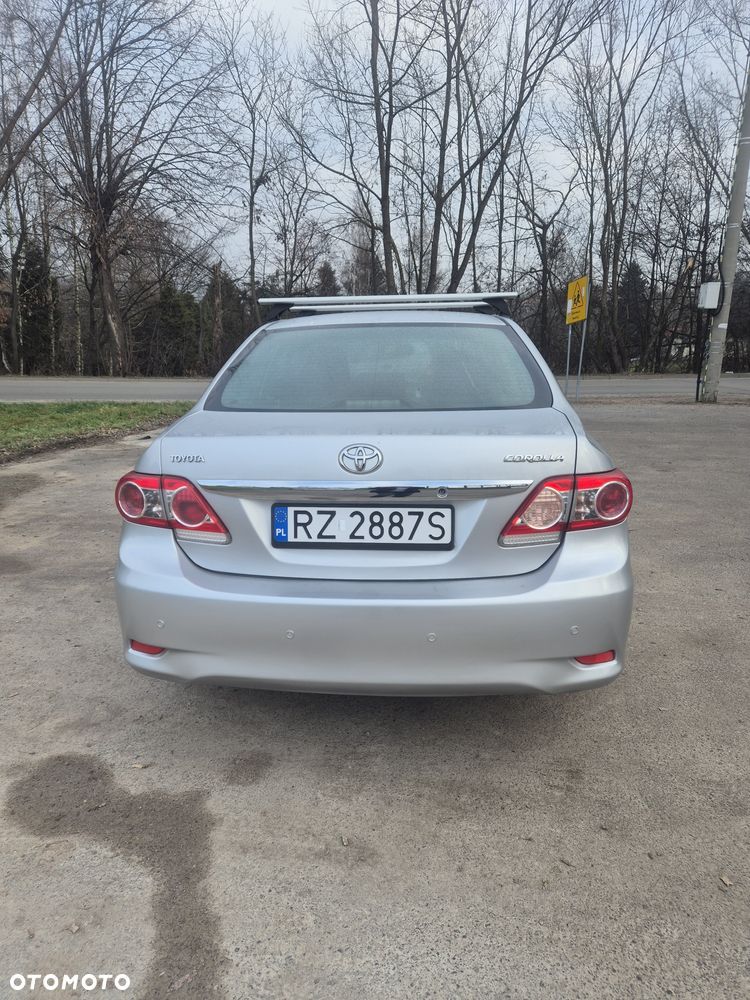 Toyota Corolla - 3