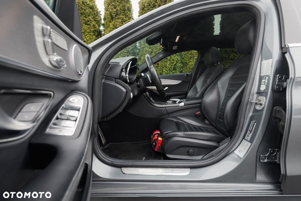 Mercedes-Benz Klasa C 400 4MATIC 9G-TRONIC - 13