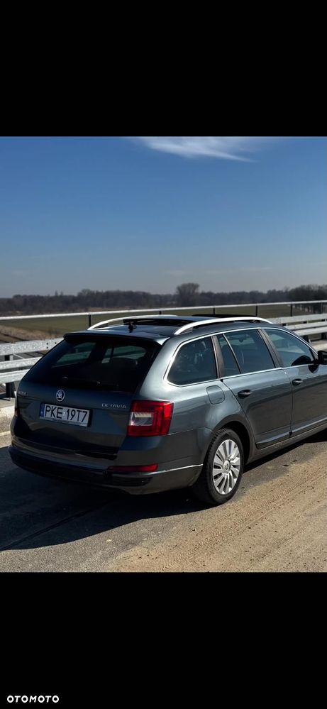 Skoda Octavia 2.0 TDI 4x4 Edition DSG - 5