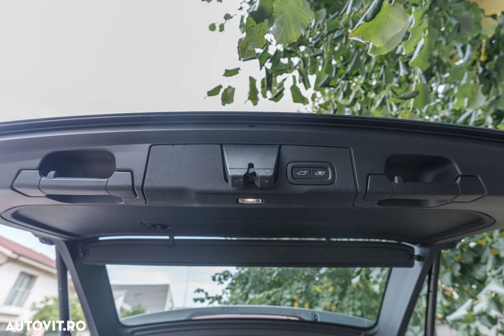 Volvo XC 60 B4 D Plus Bright - 19