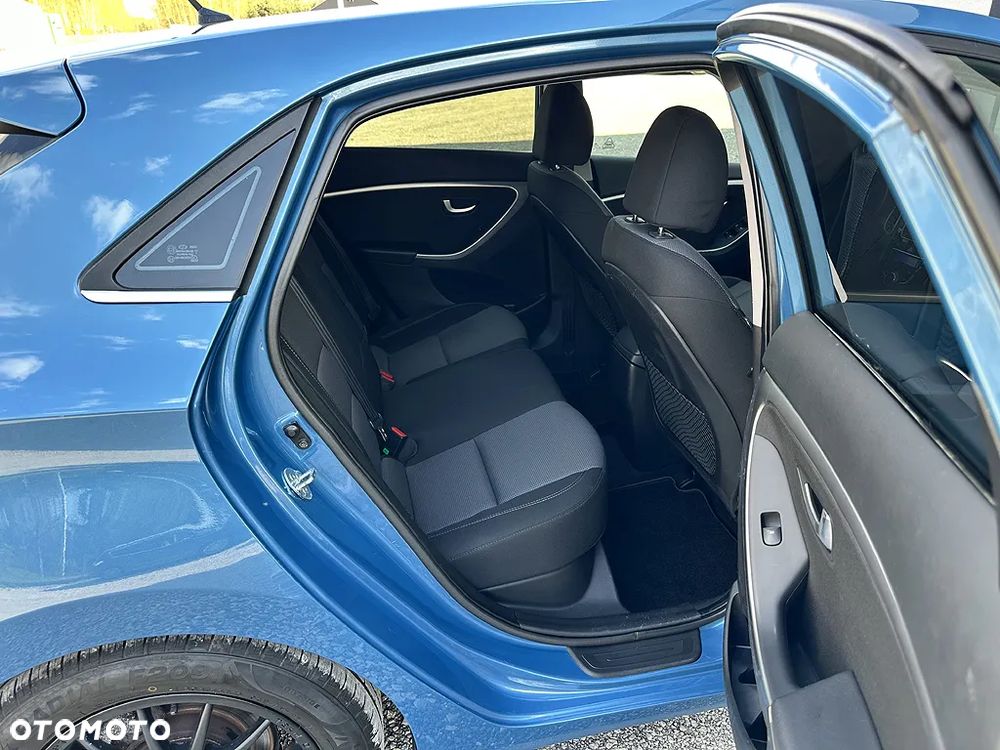 Hyundai i30 1.6 Style - 23