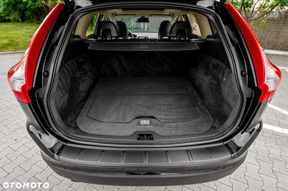 Volvo XC 60 - 36