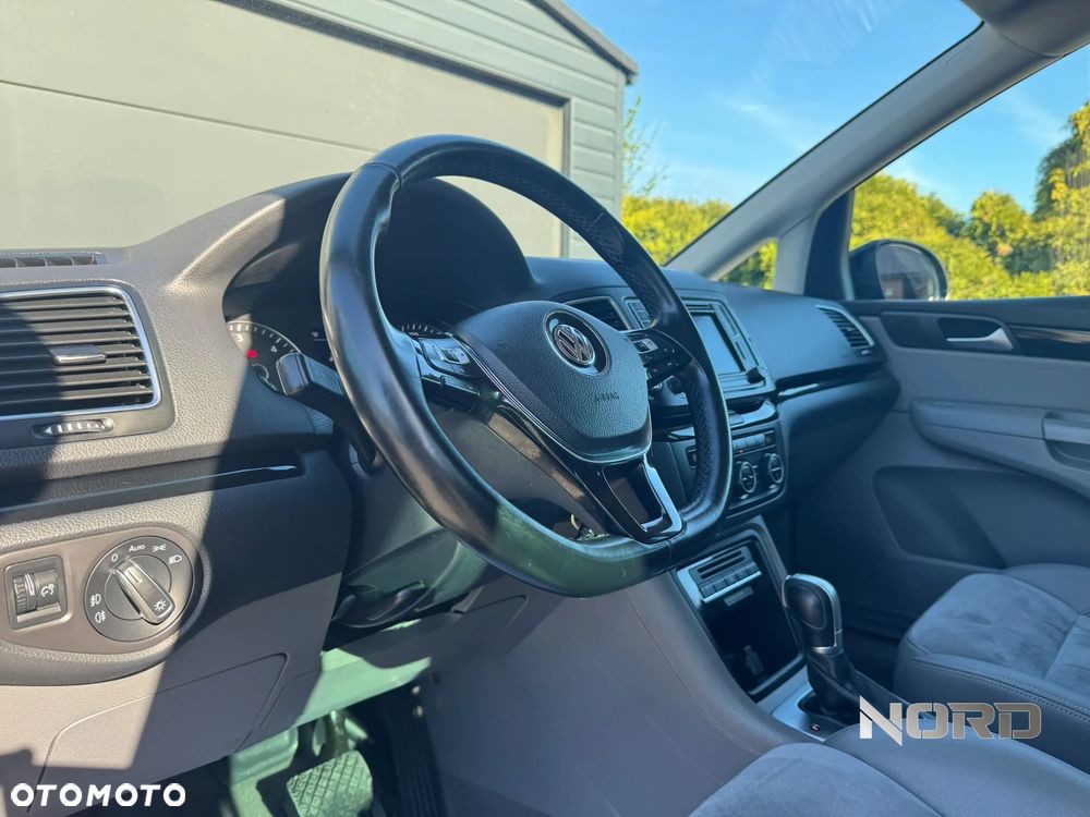Volkswagen Sharan 2.0 TDI DSG (BlueMotion Technology) Highline - 13