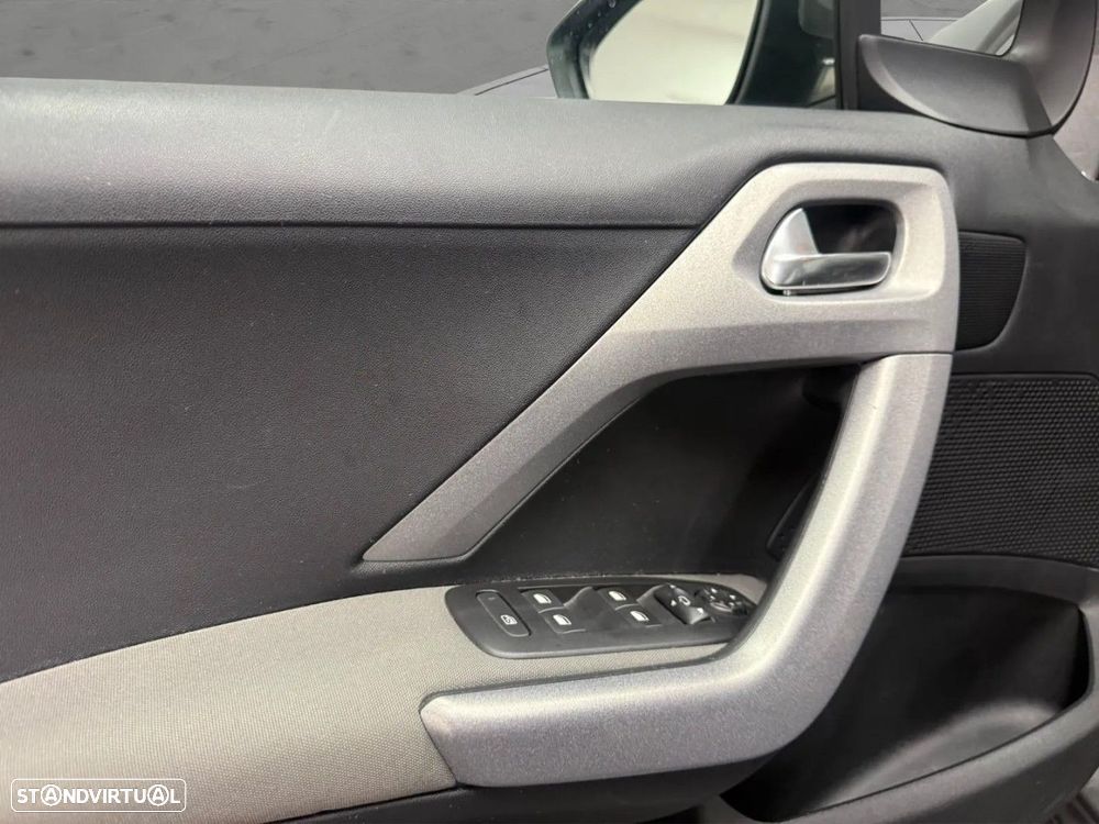 Peugeot 2008 1.2 VTi Allure - 10