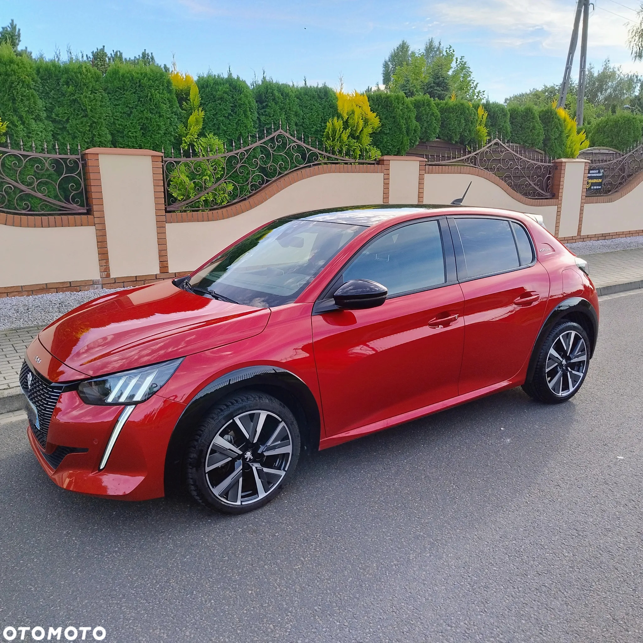 Peugeot 208 PureTech 100 GT - 2