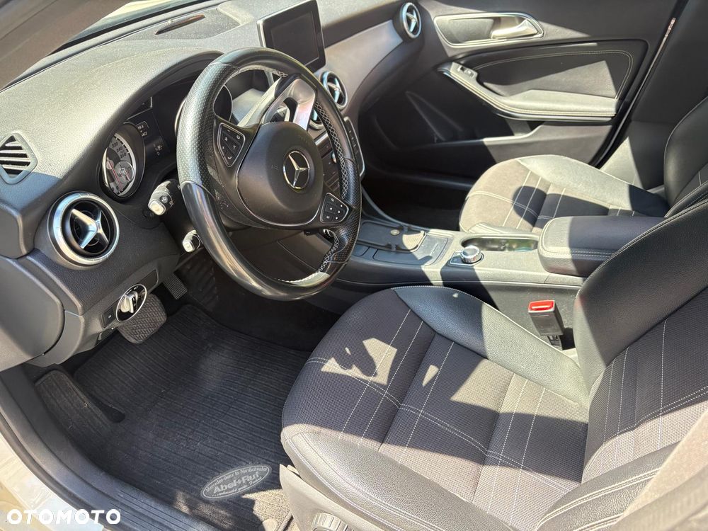 Mercedes-Benz CLA - 7
