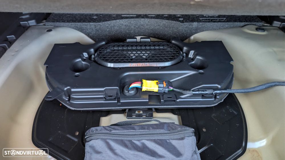 Citroën C4 1.2 PureTech Shine Pack EAT8 - 30