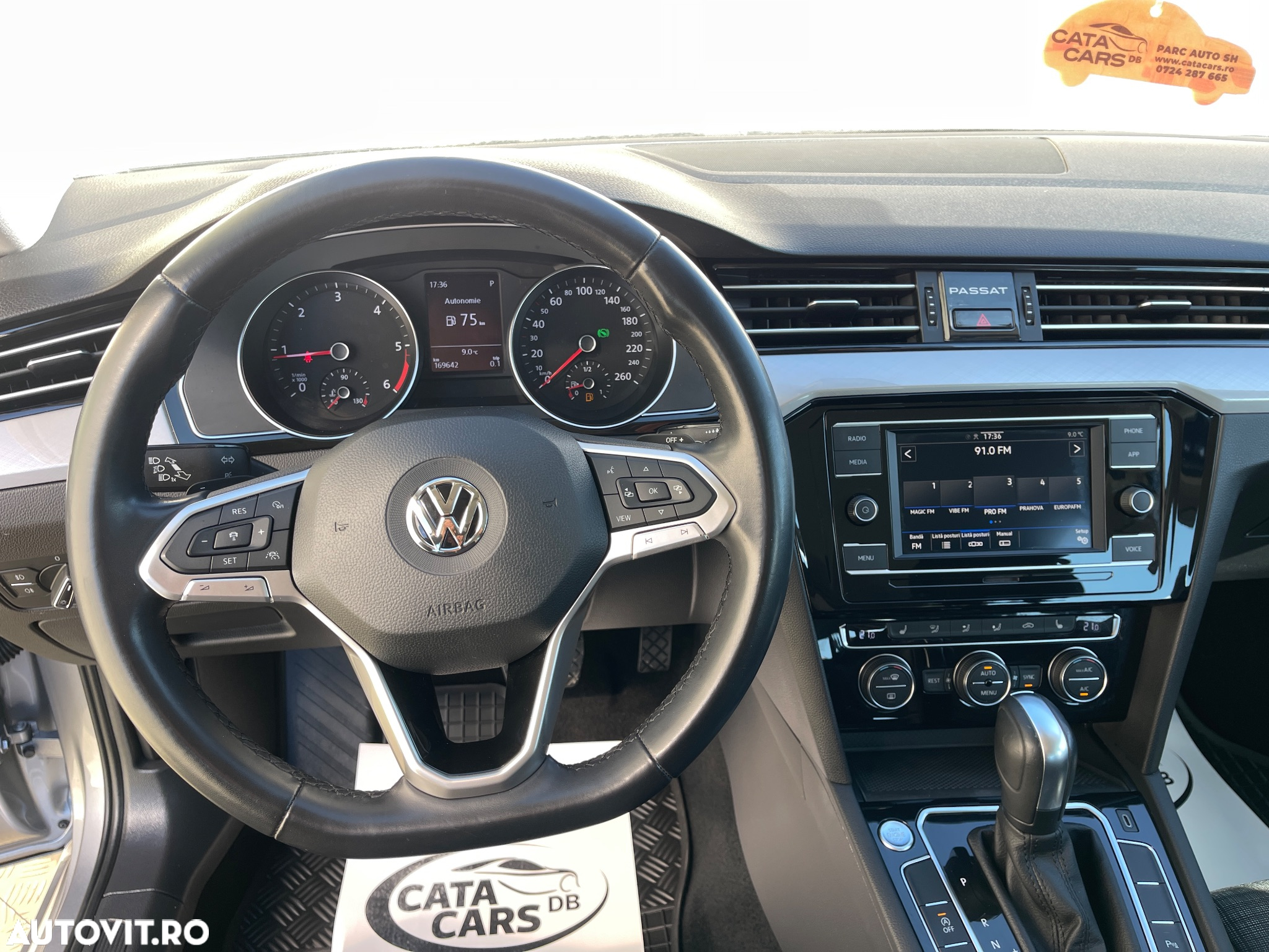 Volkswagen Passat - 36