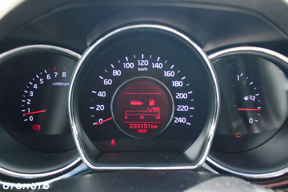 Kia Ceed 1.6 GDI Dream Team Edition - 13