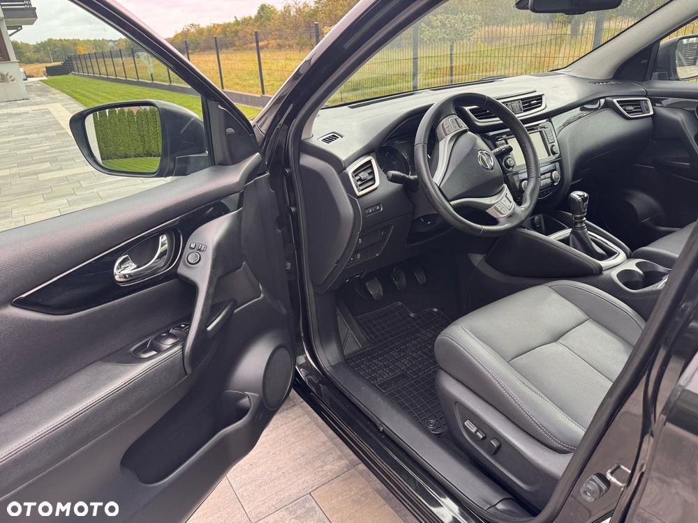 Nissan Qashqai 1.5 dCi Tekna EU6 - 24