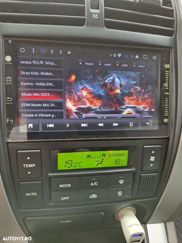 Hyundai Tucson 2.0 DOHC 4WD - 30