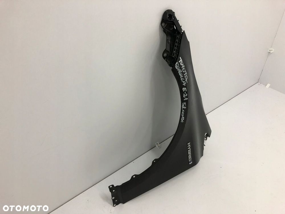 TOYOTA COROLLA E21 HATCHBACK KOMBI 19-BŁOTNIK LEWY PRZÓD - 3